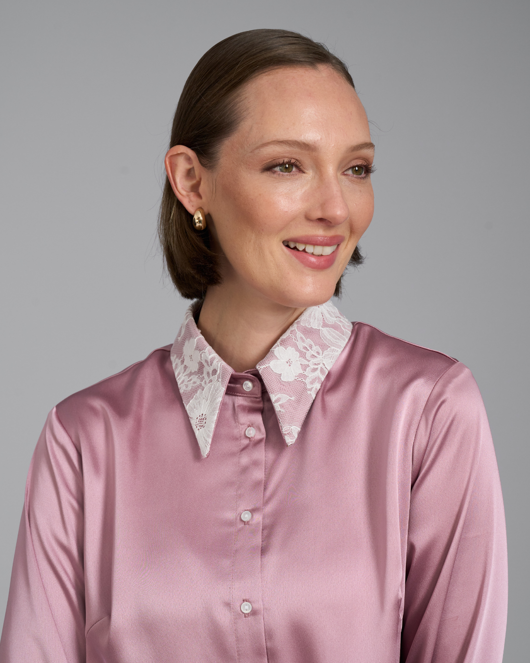 Long Pointed Detachable Collar | White Flower Lace on Blush Satin