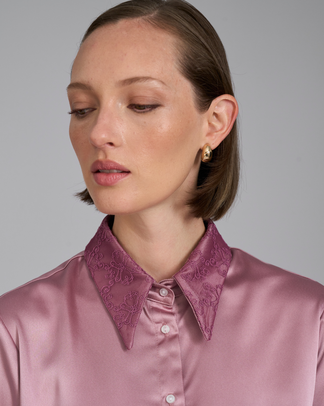Long Pointed Detachable Collar | Blush Swirl Lace on Blush Satin